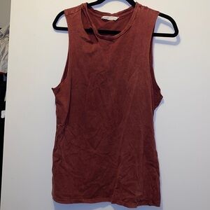 Bluenotes burgundy distressed Sleeveless top L
